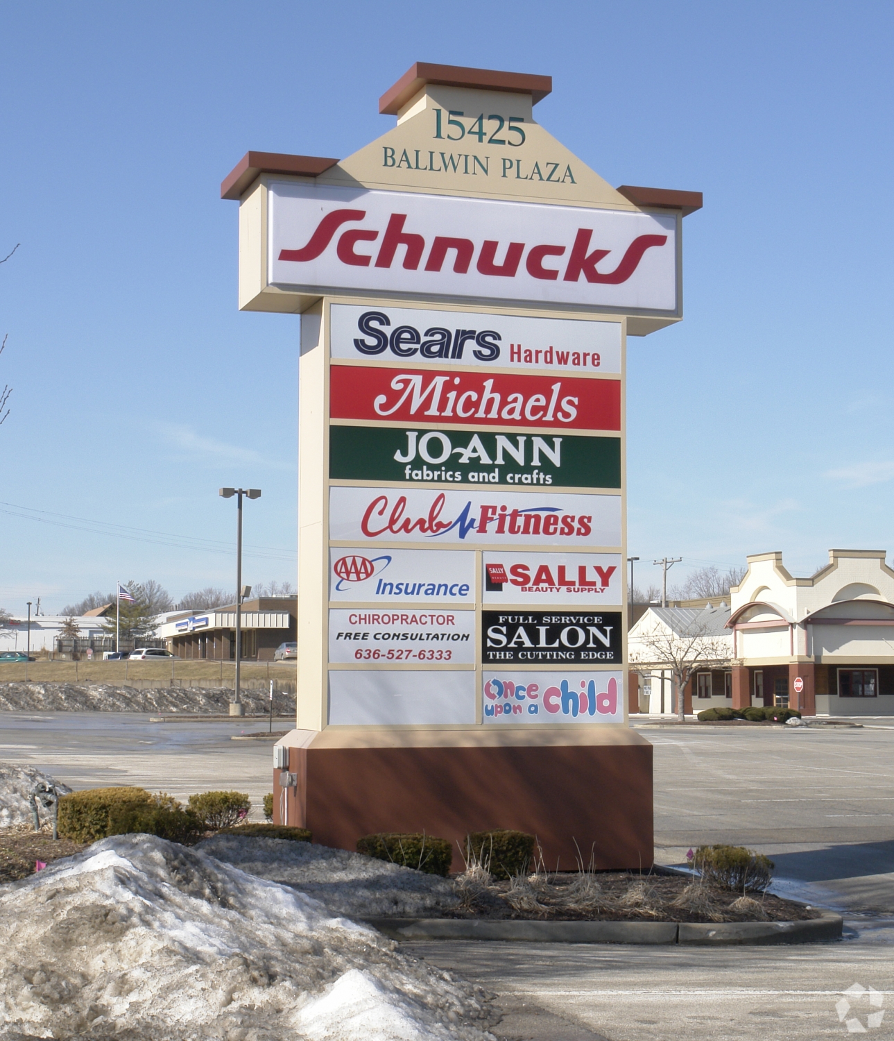 Ballwin Plaza St. Louis Select Strategies announces leasing and