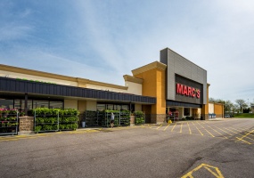 Marc's - Shops at Brunswick