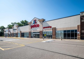 Pierce Town Center Petco