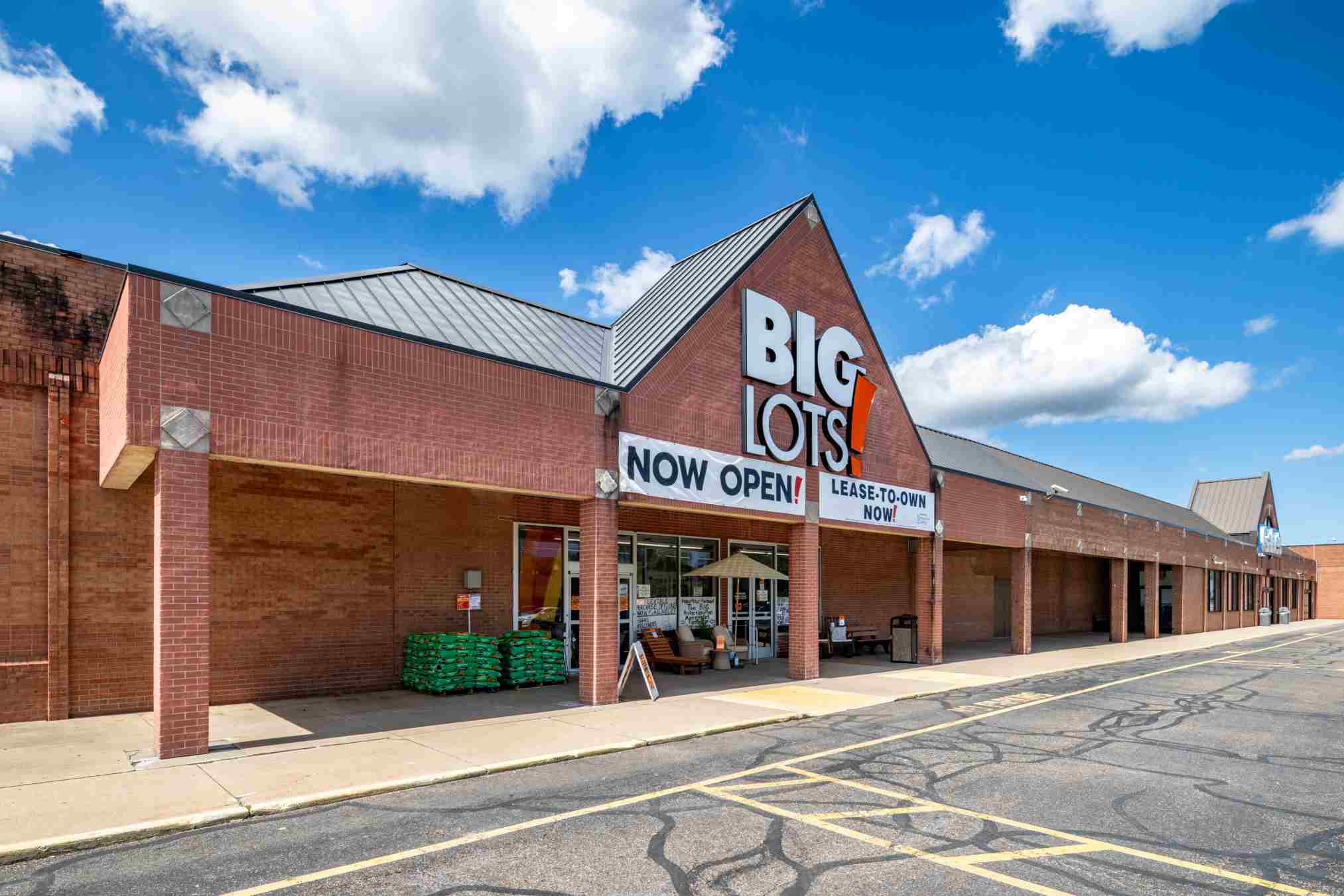 West Market Plaza - Big Lots