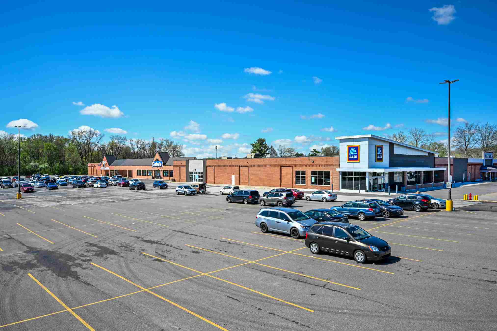 West Market Plaza - Aldi